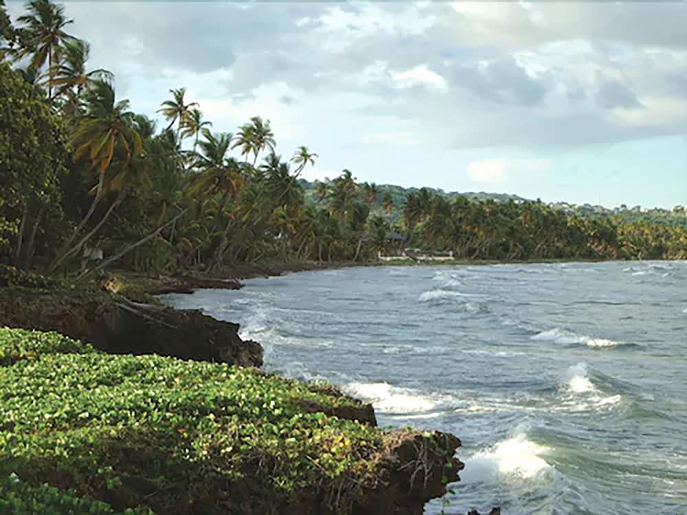 Magdalena Grand Beach & Golf Resort Tobago Exterior foto